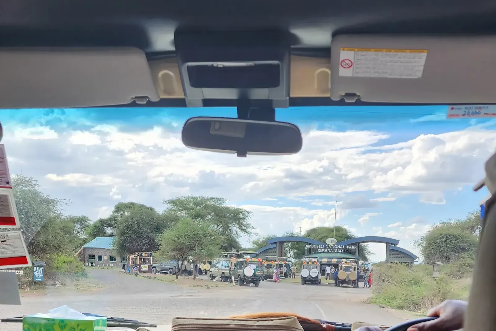 Keňa – příjezd do NP Amboseli, Kimana Gate