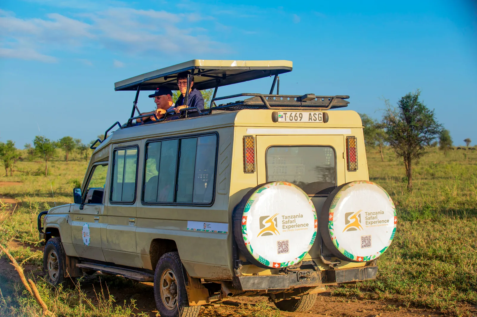 Botswana + Zimbabwe – safari game drive v Chobe NP